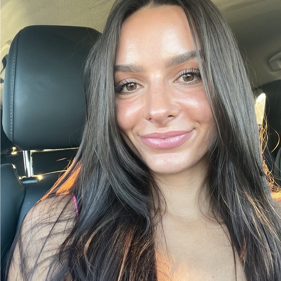 holly_mangum